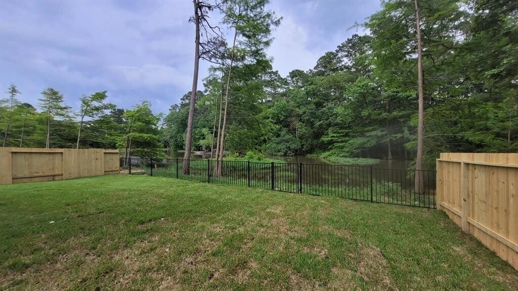 Building Photo - 801 Crystal River