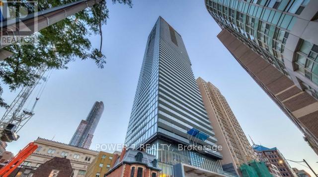 Primary Photo - 15-2915 Grenville St