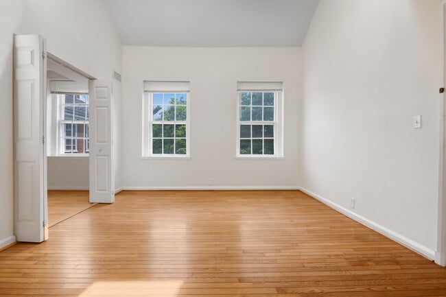 Building Photo - 3450 39th St NW