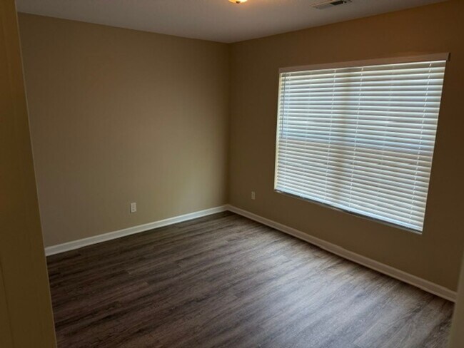 Foto del edificio - Maryville 37801 - 3 bedroom, 2 bath home - Contact Ed Johnson (865) 924-5045