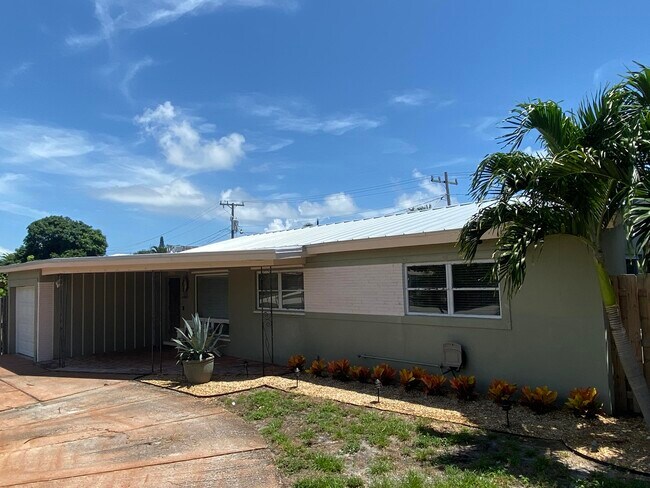 Building Photo - 2106 NE 3rd Way