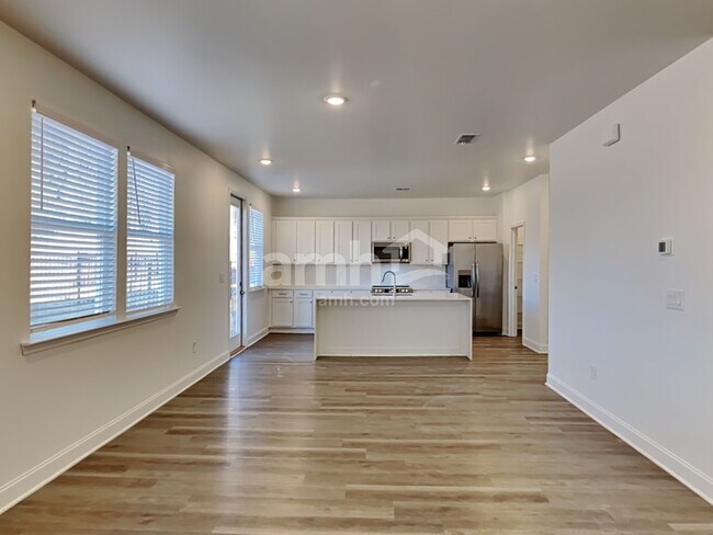 Foto del edificio - 1448 Aquamarine Dr