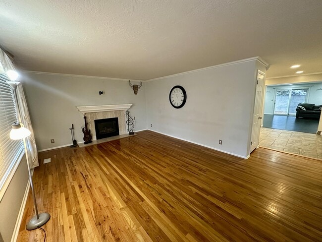 Photo - 3560 S Cochise Dr House