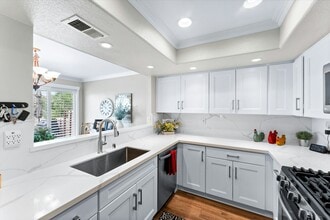 Building Photo - 1037 S Daybreak Ct