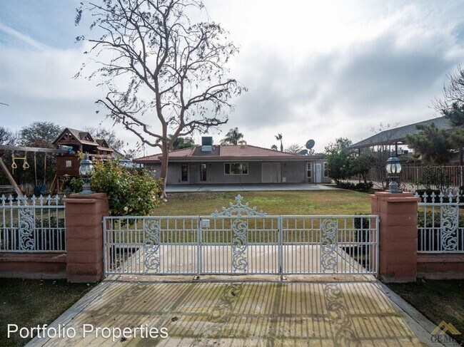Foto del edificio - 3 br, 2 bath House - 14018 WESTDALE DR