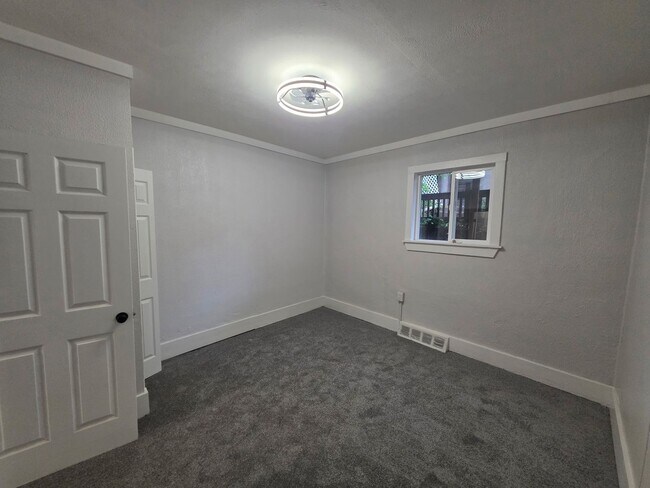 Foto del edificio - 1600 Woodmont Ave