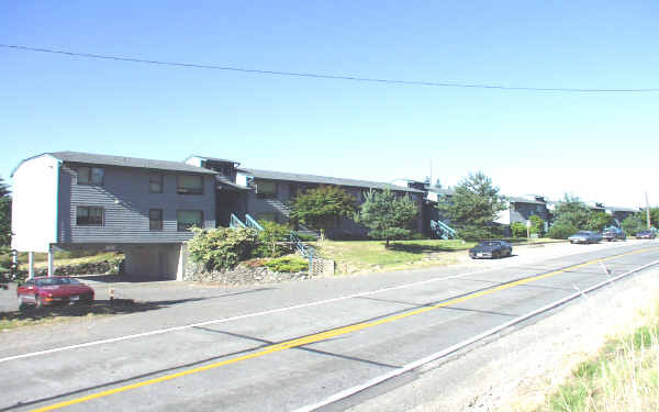 Primary Photo - Cedar Crest Apartments