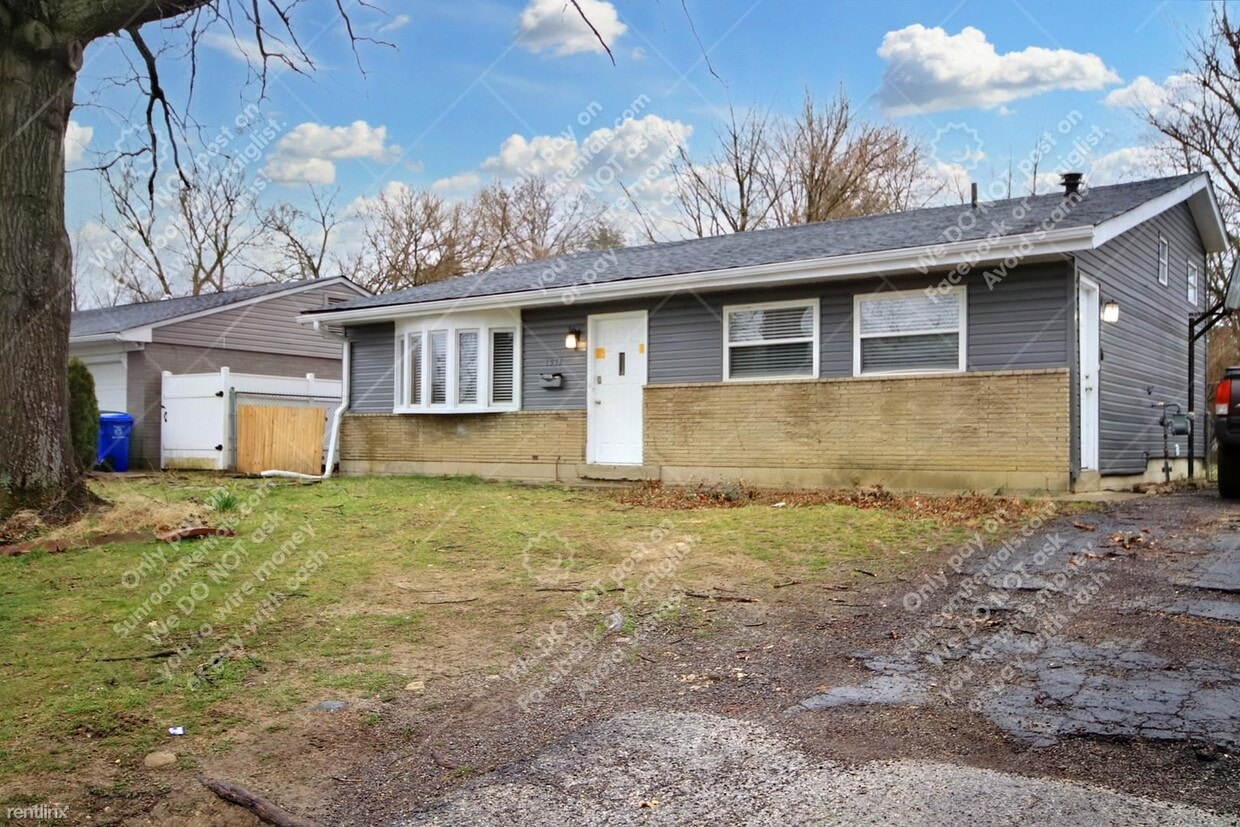 Primary Photo - 3 br, 1.5 bath House - 1578 S James Rd