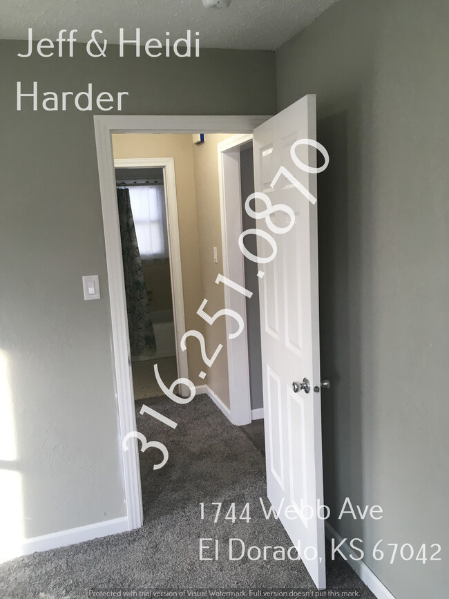 Building Photo - 1744 Webb Ave
