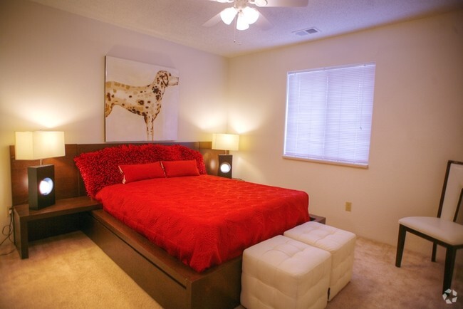 Bedroom - Muirfield Apartments