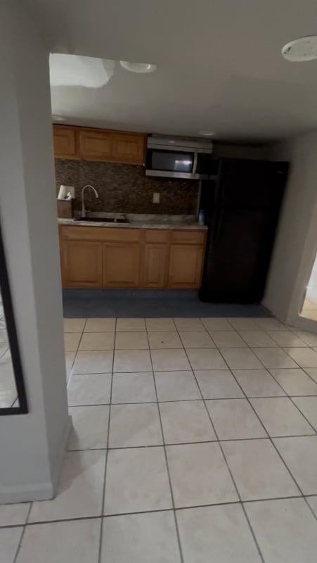 Building Photo - 154 Watson Ave