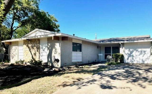 Foto principal - 833 Brentwood Ln