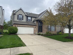 Building Photo - 718 Meadow Dr
