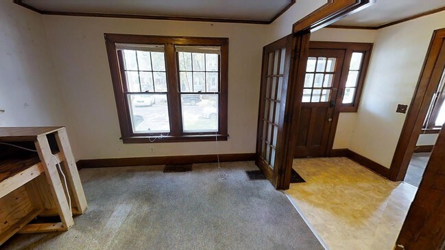 Building Photo - 814 Sybil St
