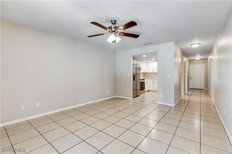 Building Photo - 5453 16th Pl SW