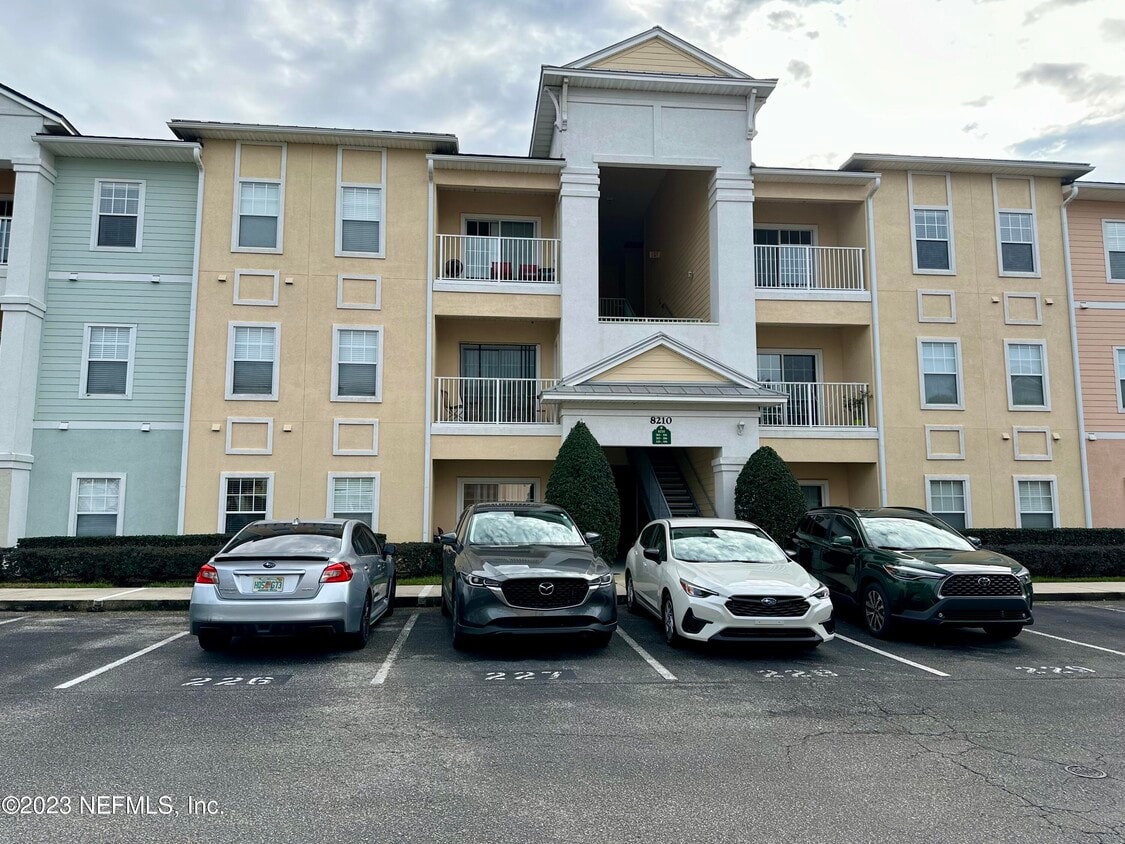 8210 Green Parrot Rd Unit 307, Jacksonville, FL 32256 Condo for Rent in Jacksonville, FL