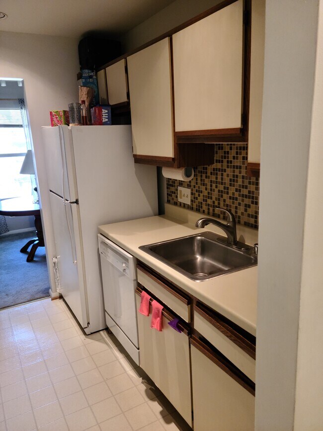 Building Photo - 7909 Coriander Dr