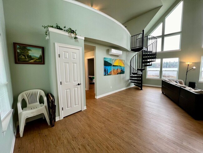 Foto del edificio - Waterfront 2 Bedroom Home in Ferndale!