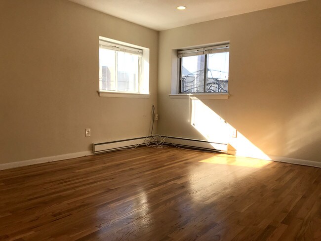 Building Photo - 15 Euston Rd