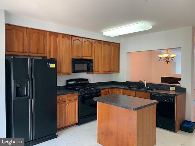 Foto del edificio - 8836 Ashgrove House Ln