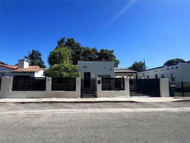 Foto del edificio - 136 NW 47th St