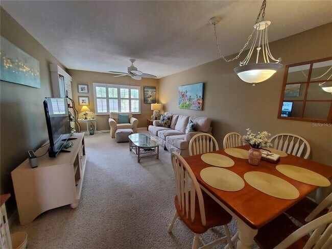 Foto del edificio - 1400 Arrowhead Cir W