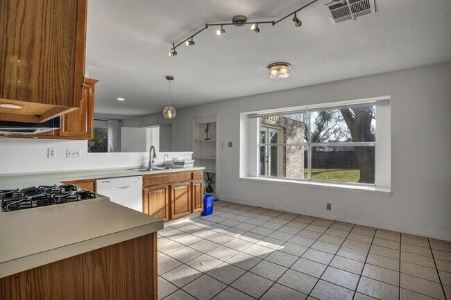 Foto del edificio - 803 Setting Sun Ct