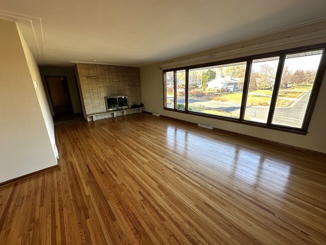 Foto del edificio - 5111 Thotland Rd