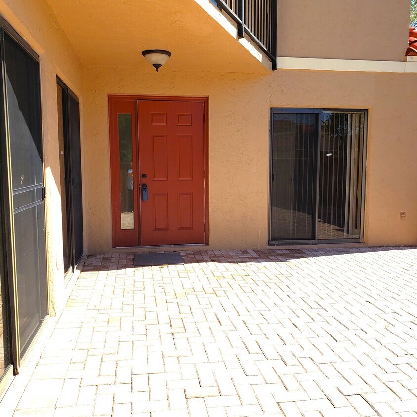 8194 Severn Dr, Boca Raton, FL 33433 Townhome Rentals in Boca Raton