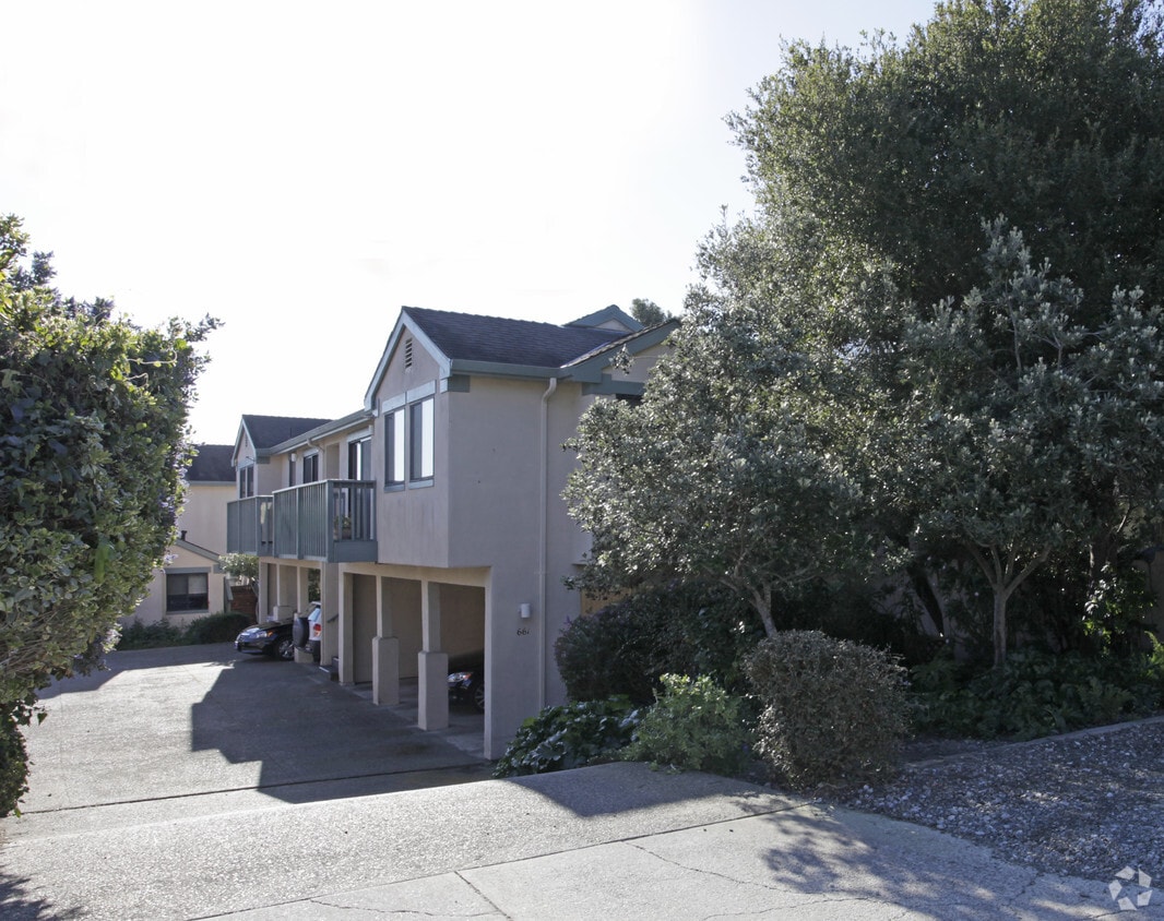661 Larkin St, Monterey, CA 93940 Apartments in Monterey, CA
