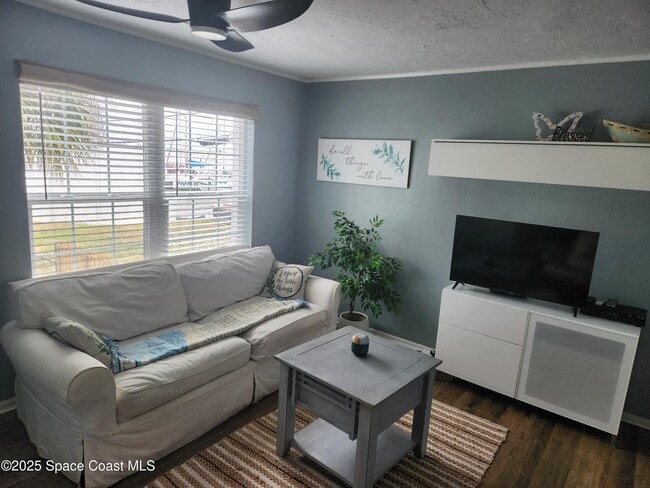 Building Photo - 390 W Cocoa Beach Causeway