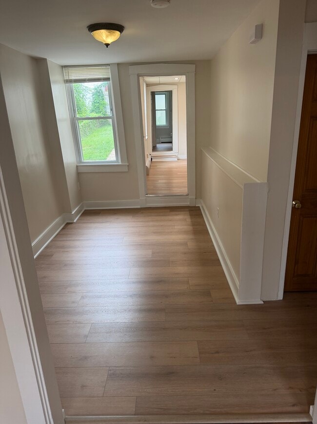 Dining Room - 654 Poplar St