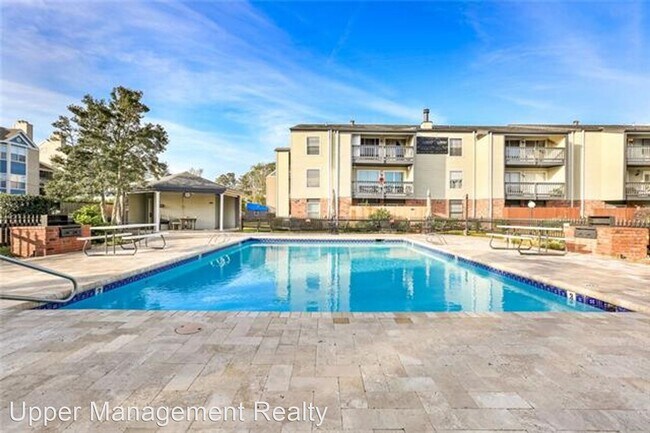 Building Photo - 1 br, 1 bath House - 832 S. Clearview Pkwy...