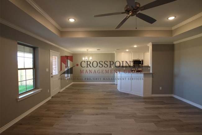 Foto del edificio - Beautiful 3 Bedroom 2 Bathroom Townhouse in South Tyler!