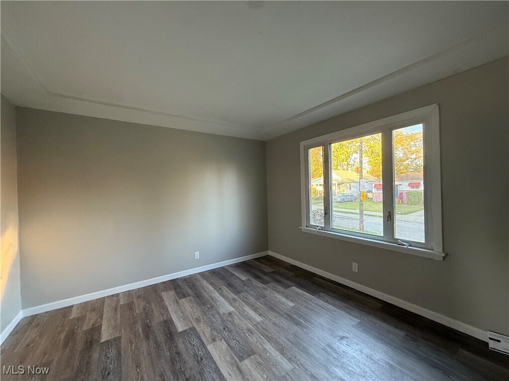 4468 E 156th St Cleveland, OH 44128 – photo 4