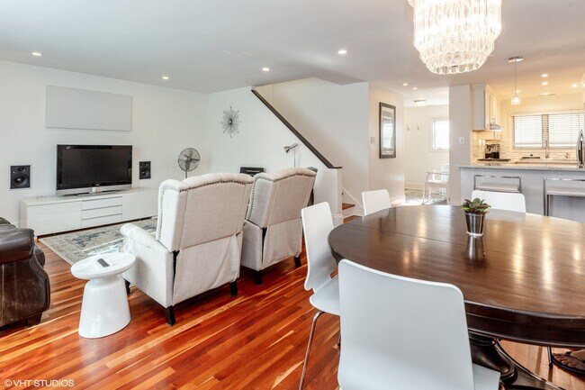 Foto del edificio - 978 S Park Terrace