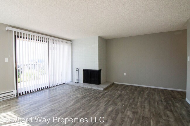 Building Photo - 1356 Alki Ave SW