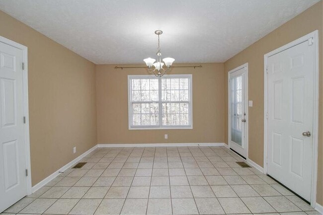 Building Photo - 1449 Mutual Dr