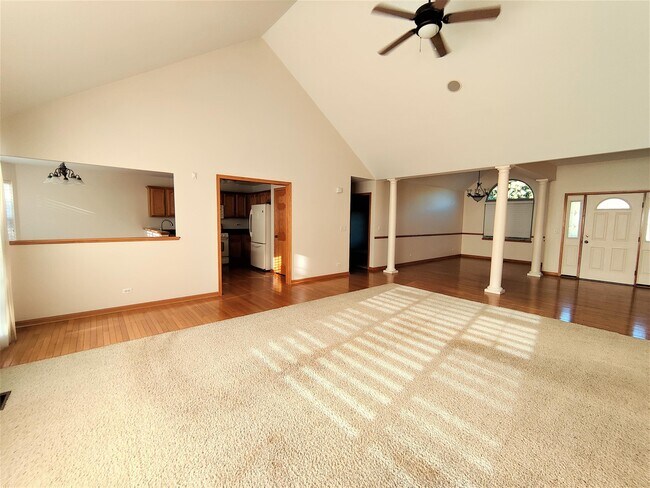 Foto del edificio - 311 Poplar Dr