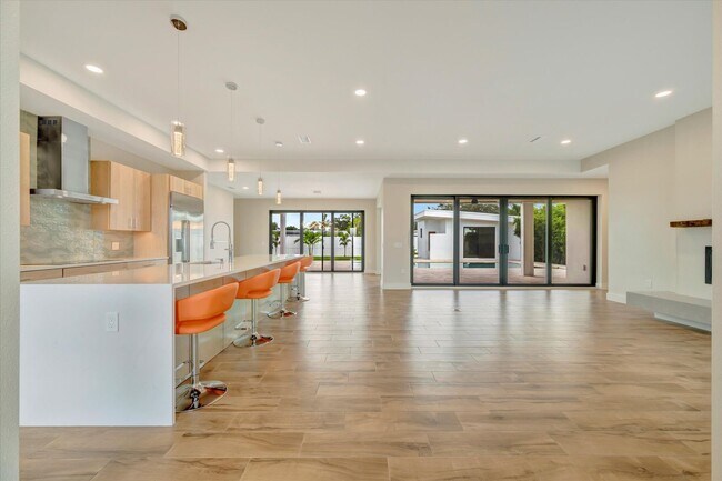 Foto del edificio - 3-Bedroom/ 2-Bath Modern Coastal Retreat w...