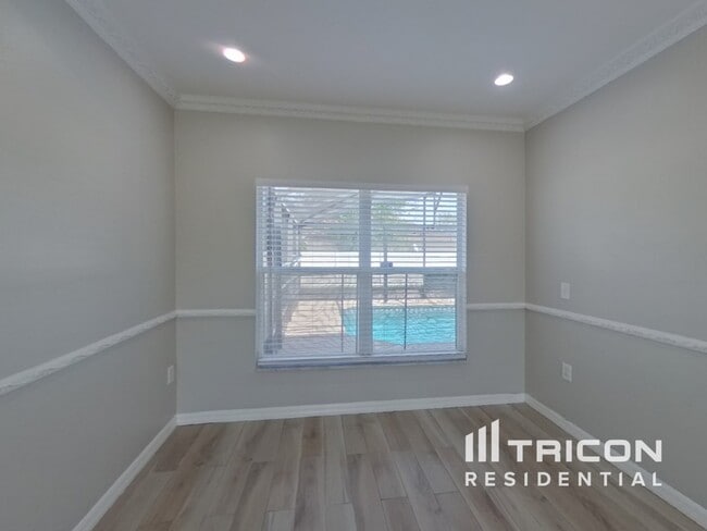 Building Photo - 1102 Chesterfield Ct