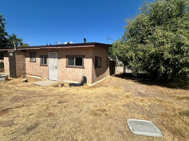 Building Photo - 3bd/1ba Home in Moreno Valley