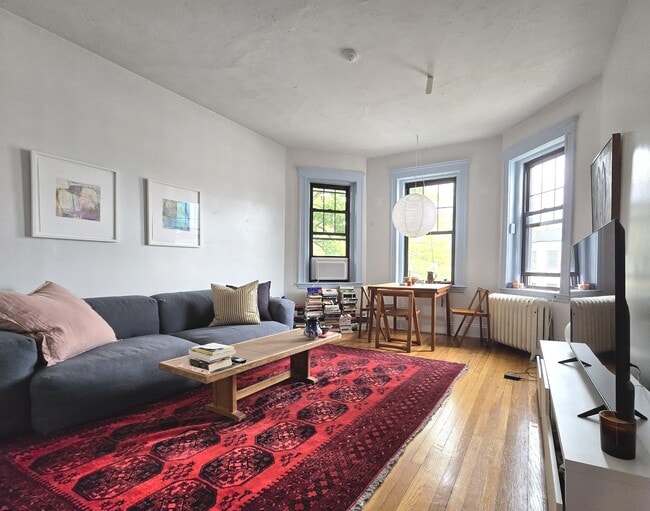 Photo - 1560 Commonwealth Ave Apartment