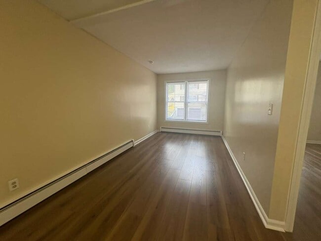 Foto del edificio - 39 Hillside Ave