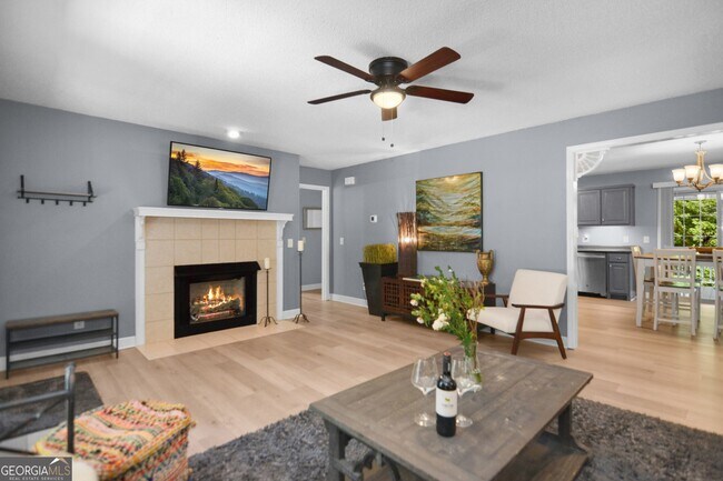 Foto del edificio - 78 Bluebird Ln