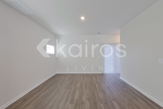 Foto del edificio - 2541 Banyon Cir