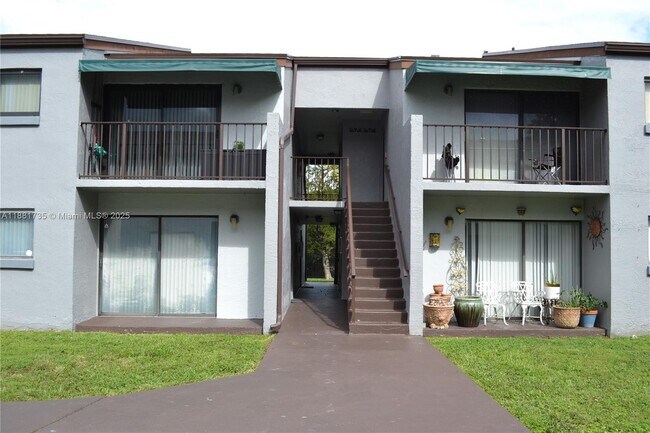 Building Photo - 7419 SW 152nd Ave
