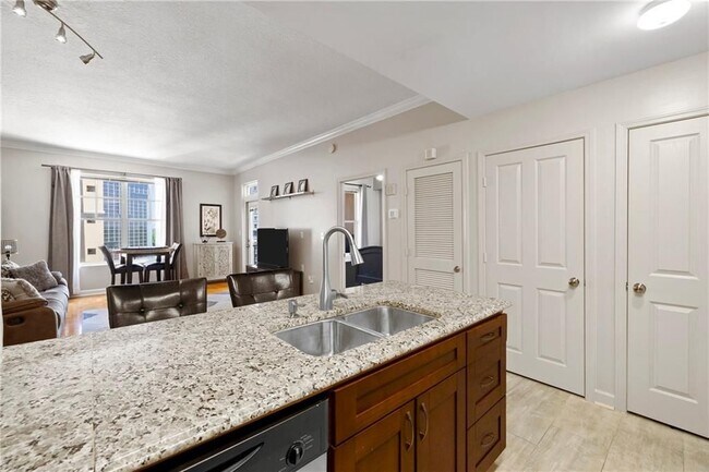 Foto del edificio - 1101 Juniper St NE