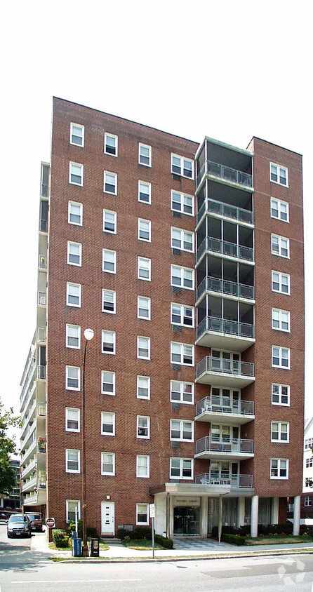 Building Photo - Bedford Towers Condominium