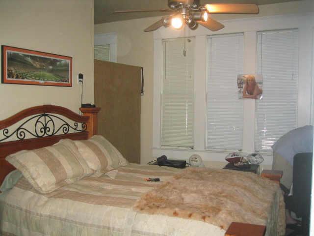 Foto del edificio - UT PRE-LEASE: Spacious 6 Bedroom House, 2 ...